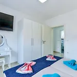 Apartment Olujic 1 By Interhome Vir