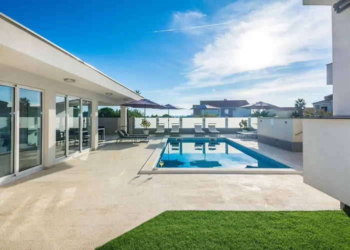 Olujic 1 By Interhome Apartmán Vir