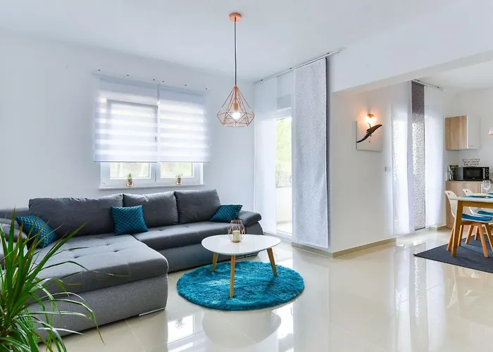 Olujic 1 By Interhome Vir