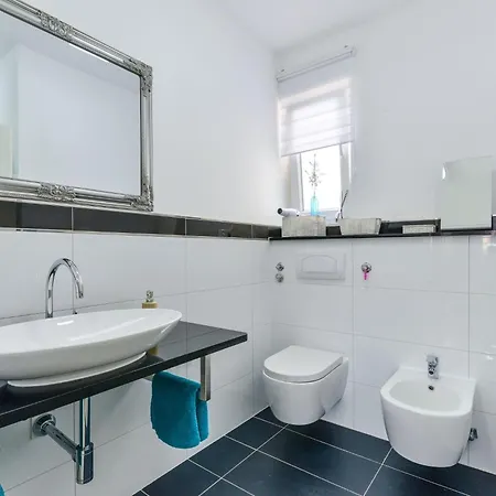 Olujic 1 By Interhome Daire