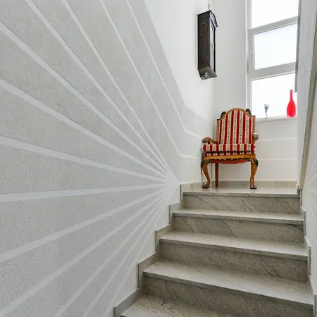 Olujic 1 By Interhome Daire